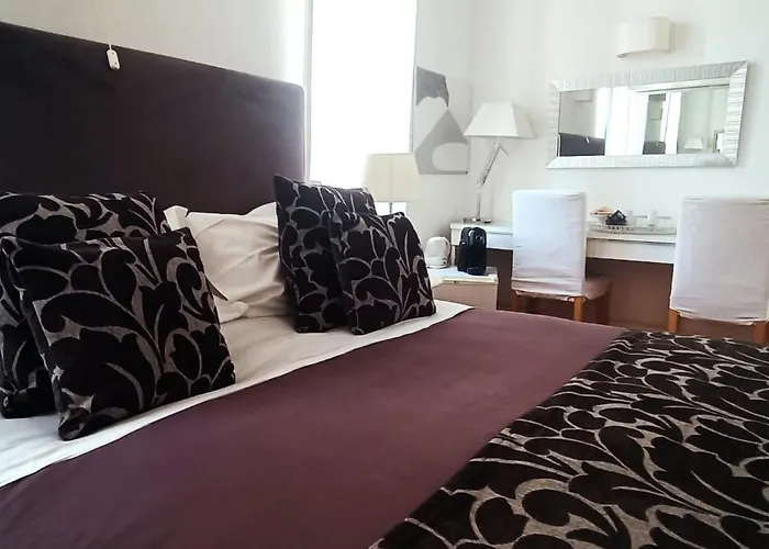 Bed and Breakfast Relais Piazza Dei Martiri Nápoles